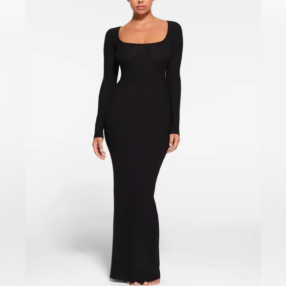 Skims/ NWT/PETITE LONG SLEEVE DRESS/ Soft Lounge Long Sleeve Dress / black M/P - Picture 1 of 9